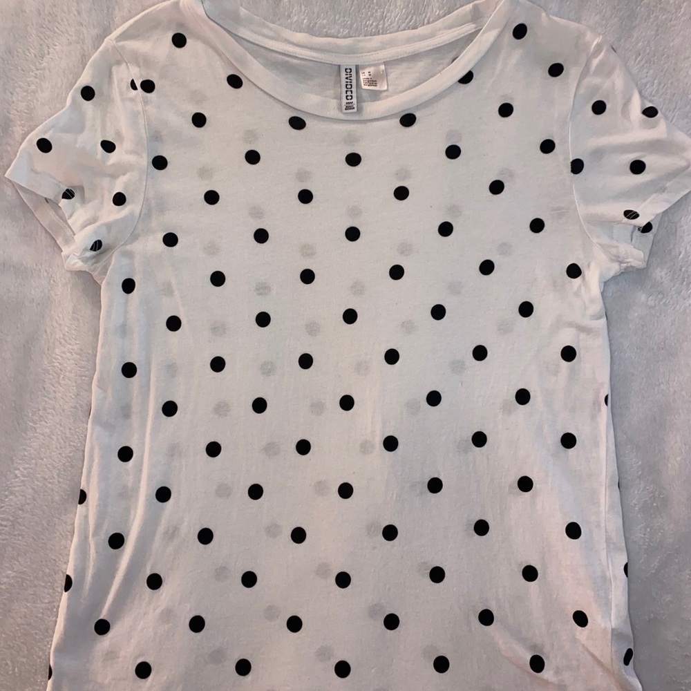 poka-dot tee